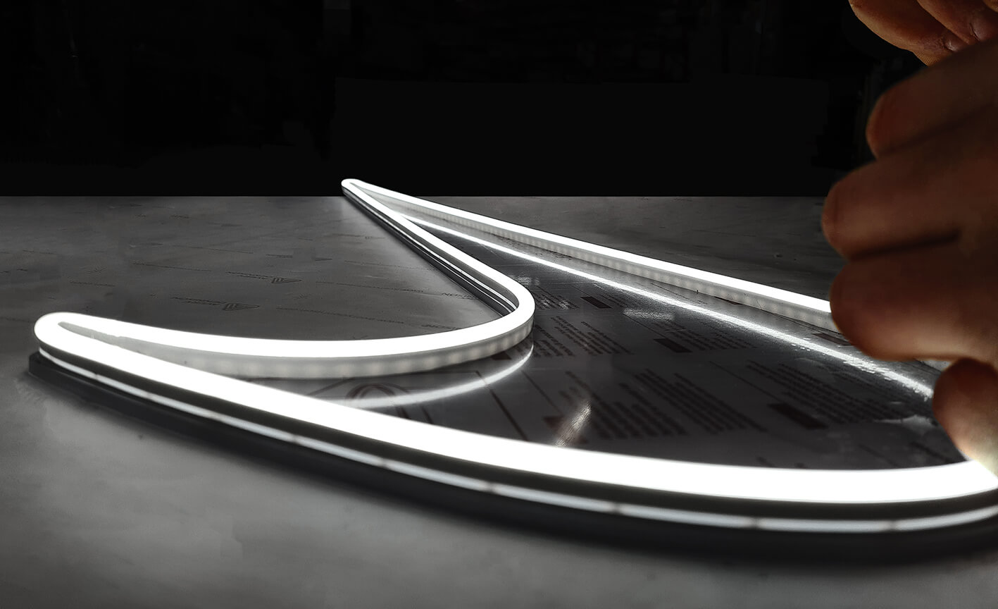 scritte luminose personalizzate